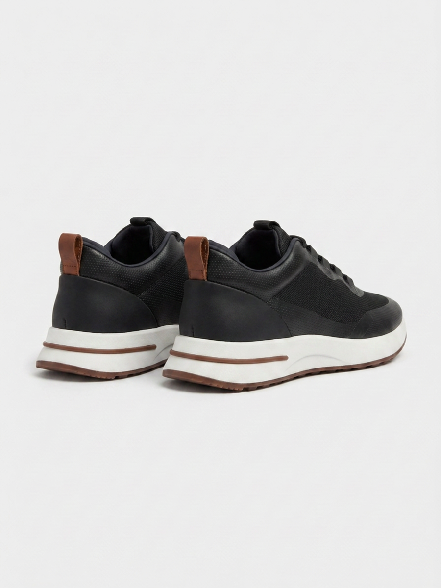 Black Varenna