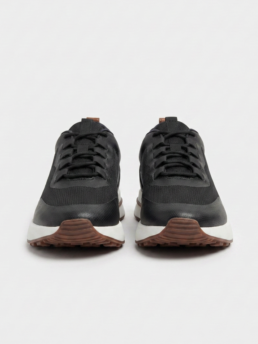 Black Varenna